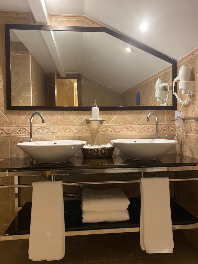 Corzo Hotel Cercedilla Ngoại thất bức ảnh